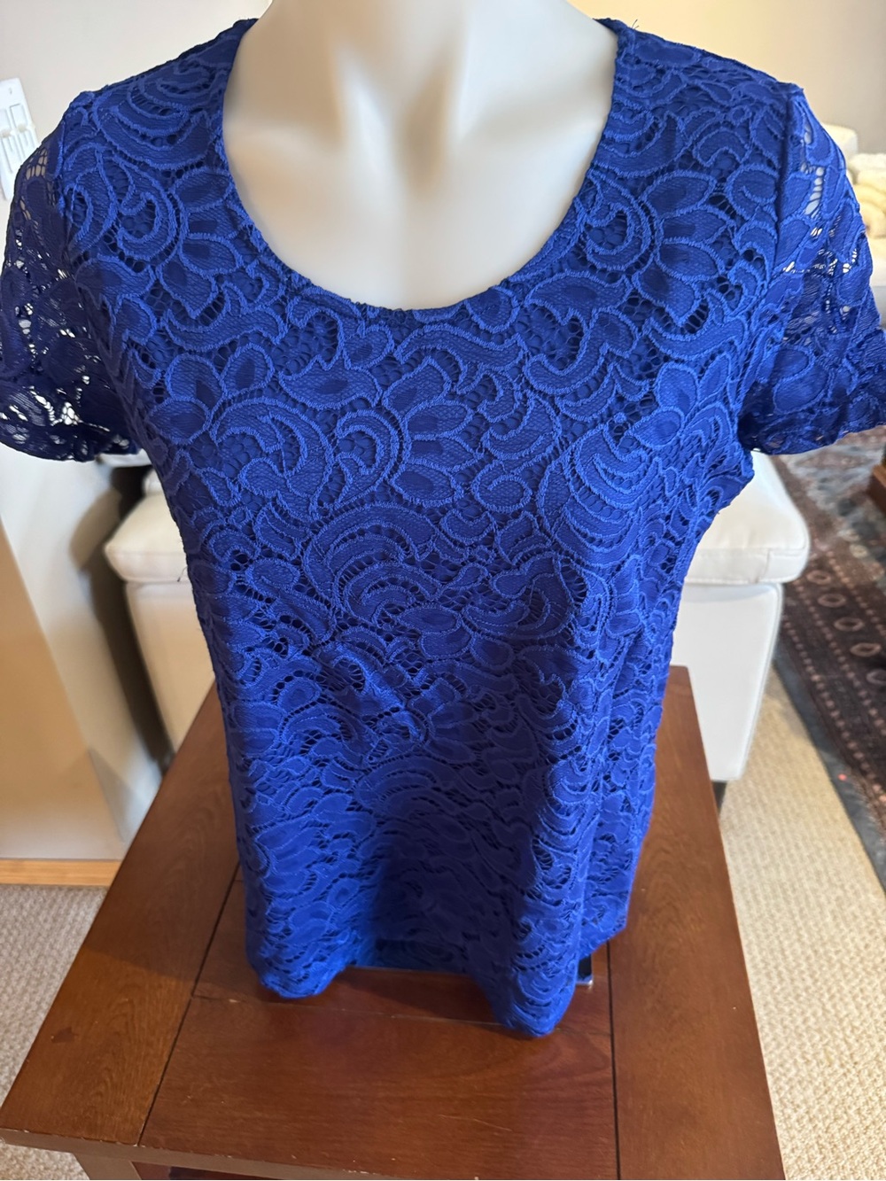 Lace Overlay Short-Sleeve Tee in Royal Blue